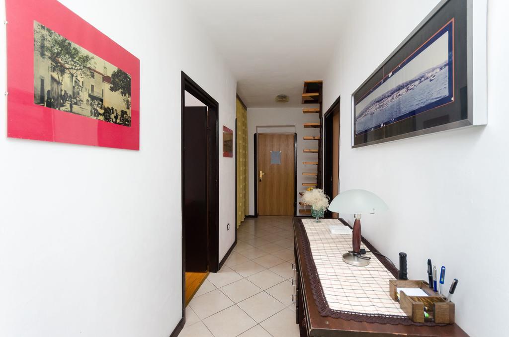Apartment Bozena Punat Esterno foto