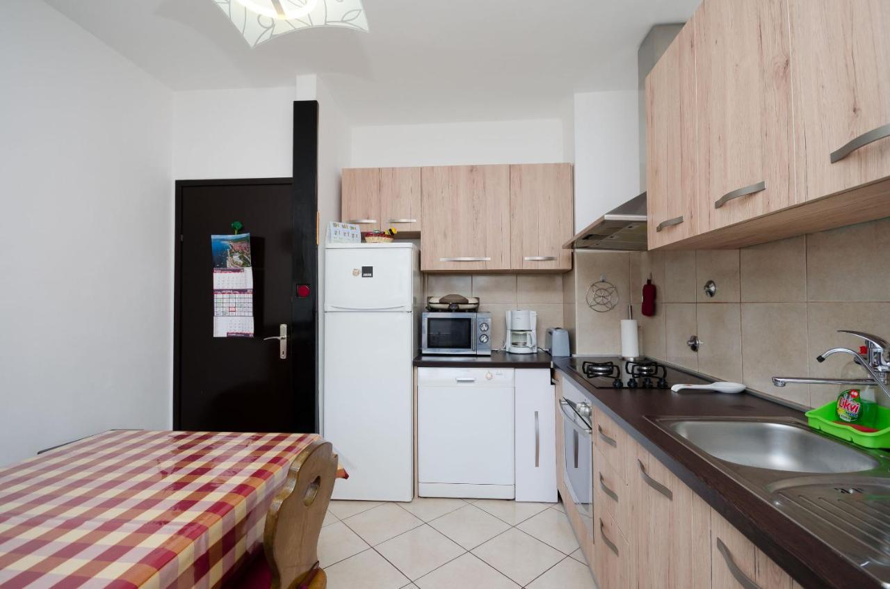 Apartment Bozena Punat Esterno foto
